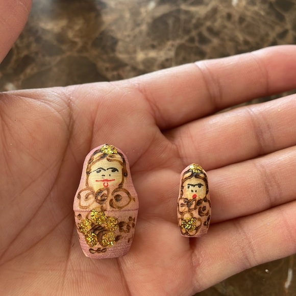 🪆 - Picture 8 of 9